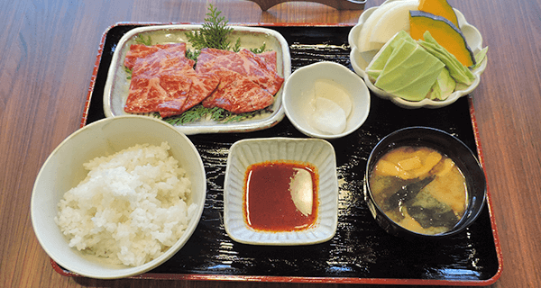 和牛 焼肉定食 1,500円